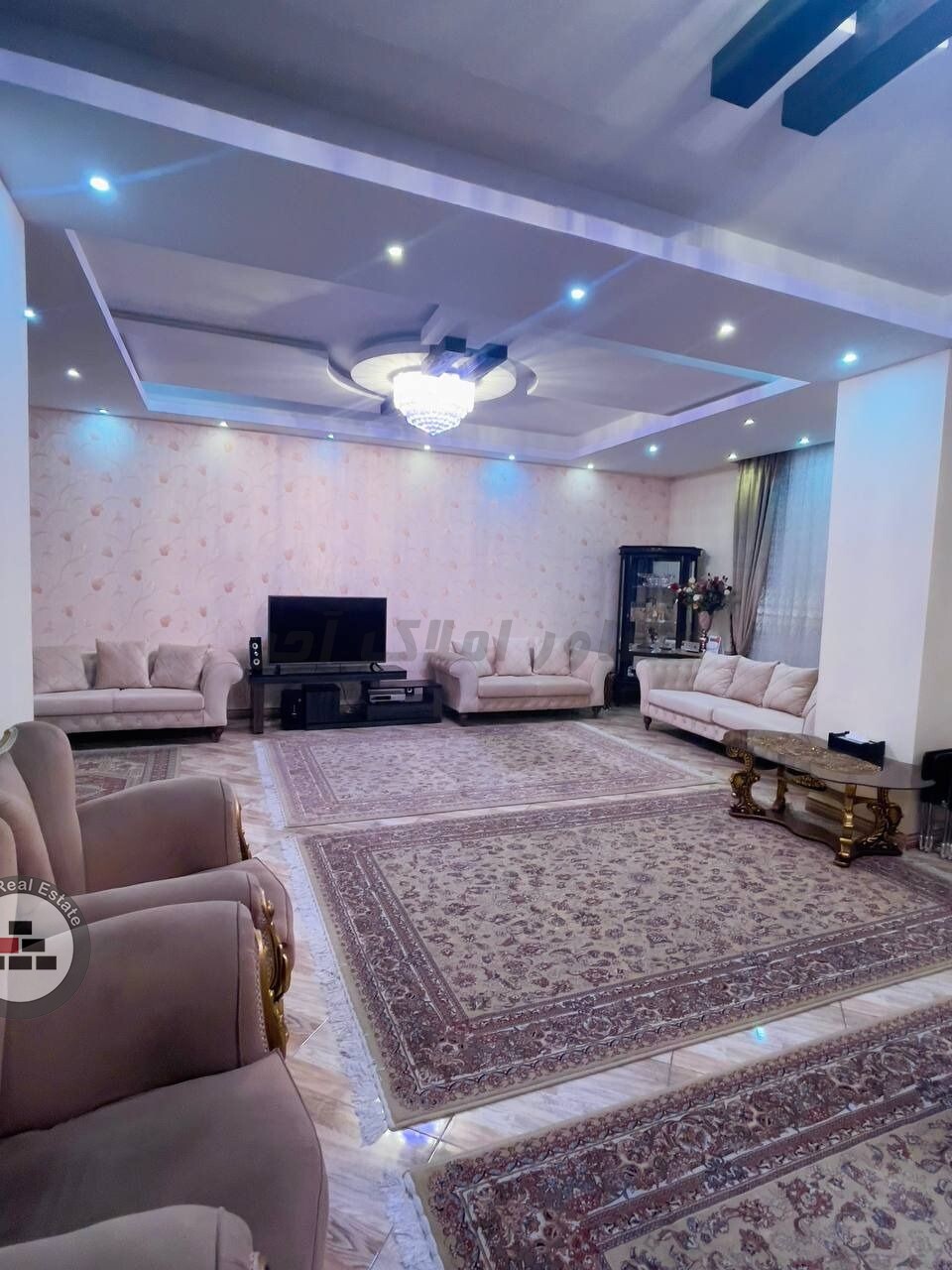 125 متر 2 خواب گلدوزی در اجاره آپارتمان مرکز شهر رباط کریم عکس شماره 1