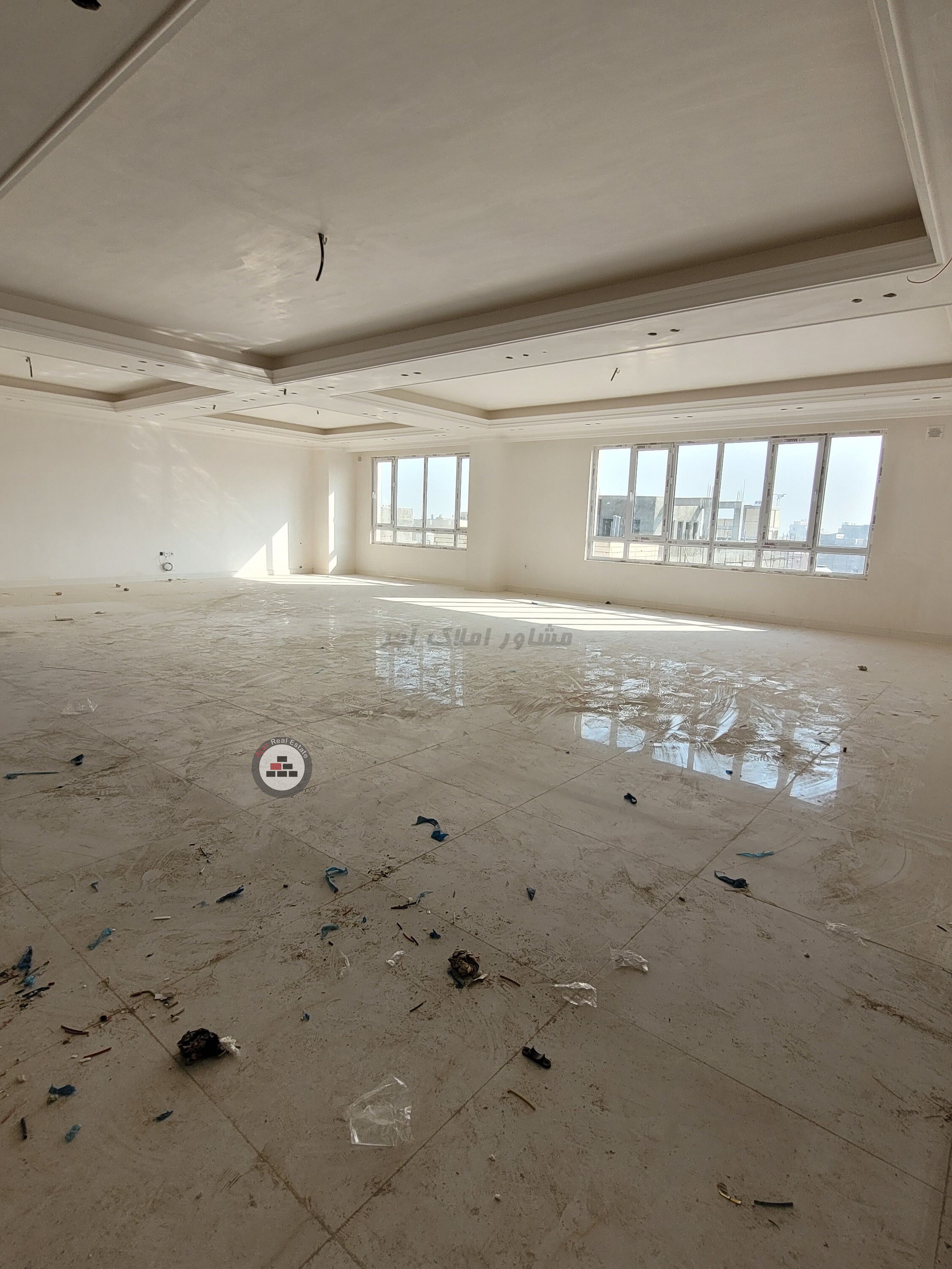 آپارتمان۲۷۰متری،ملکی در خرید آپارتمان ملکی رباط کریم عکس شماره 1
