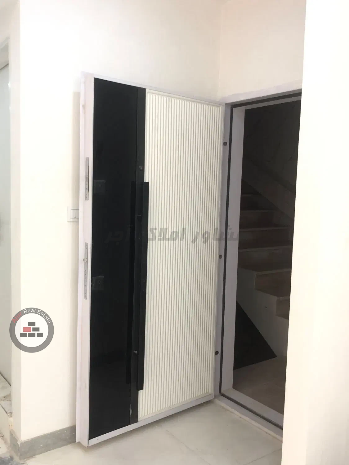 اپارتمان۱۴۰ متری سه خواب در خرید آپارتمان خ بهار سوم رباط کریم عکس شماره 2