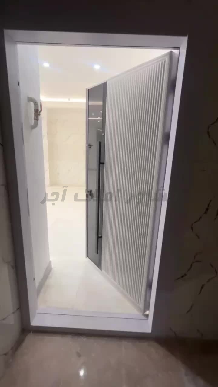 اپارتمان۱۴۰ متری سه خواب در خرید آپارتمان خ بهار سوم رباط کریم عکس شماره 3