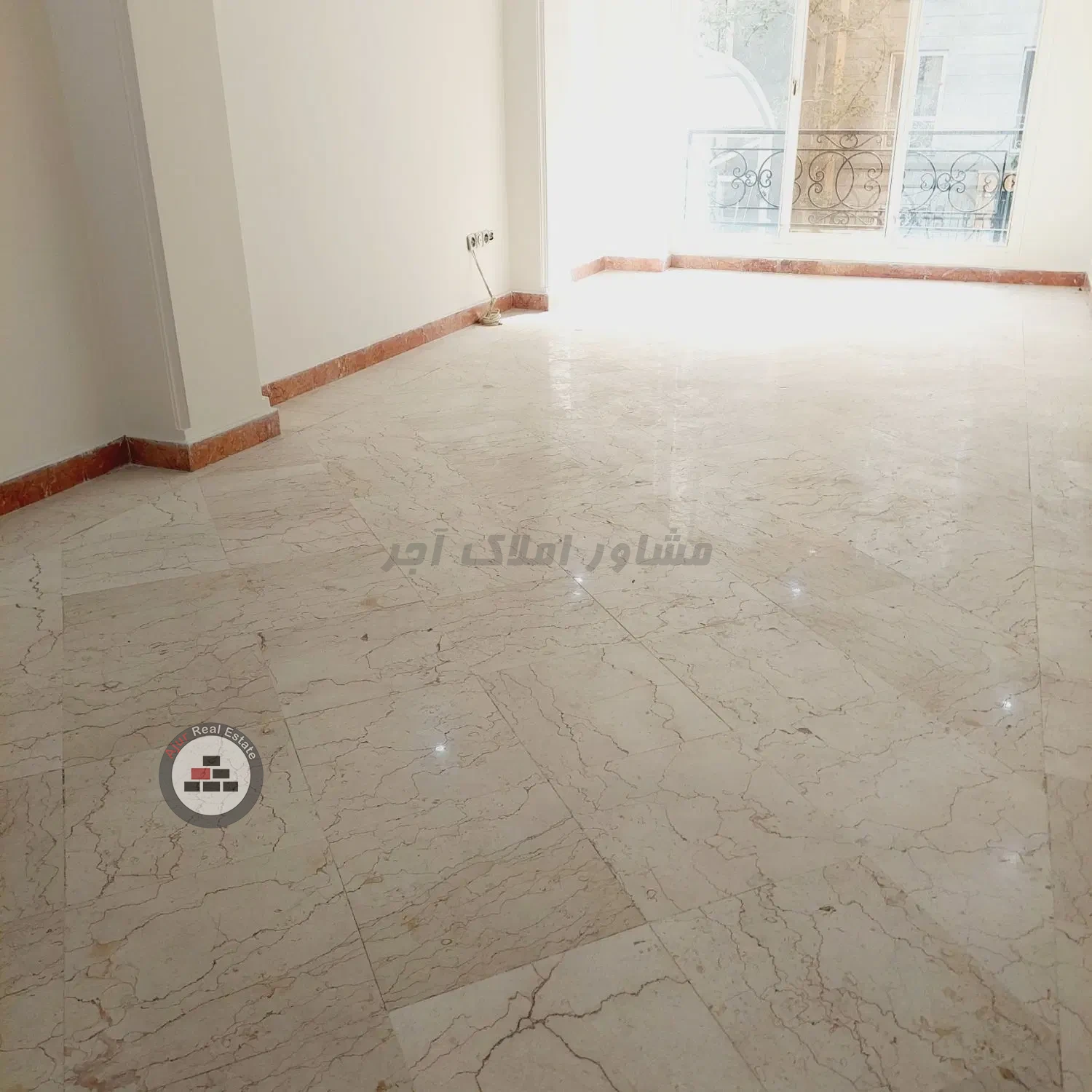 دیباجی جنوبی عین ابادی ۱۱۰ متر ۲ خواب با امکانات در خرید آپارتمان خ بنفش یکم تهران عکس شماره 2