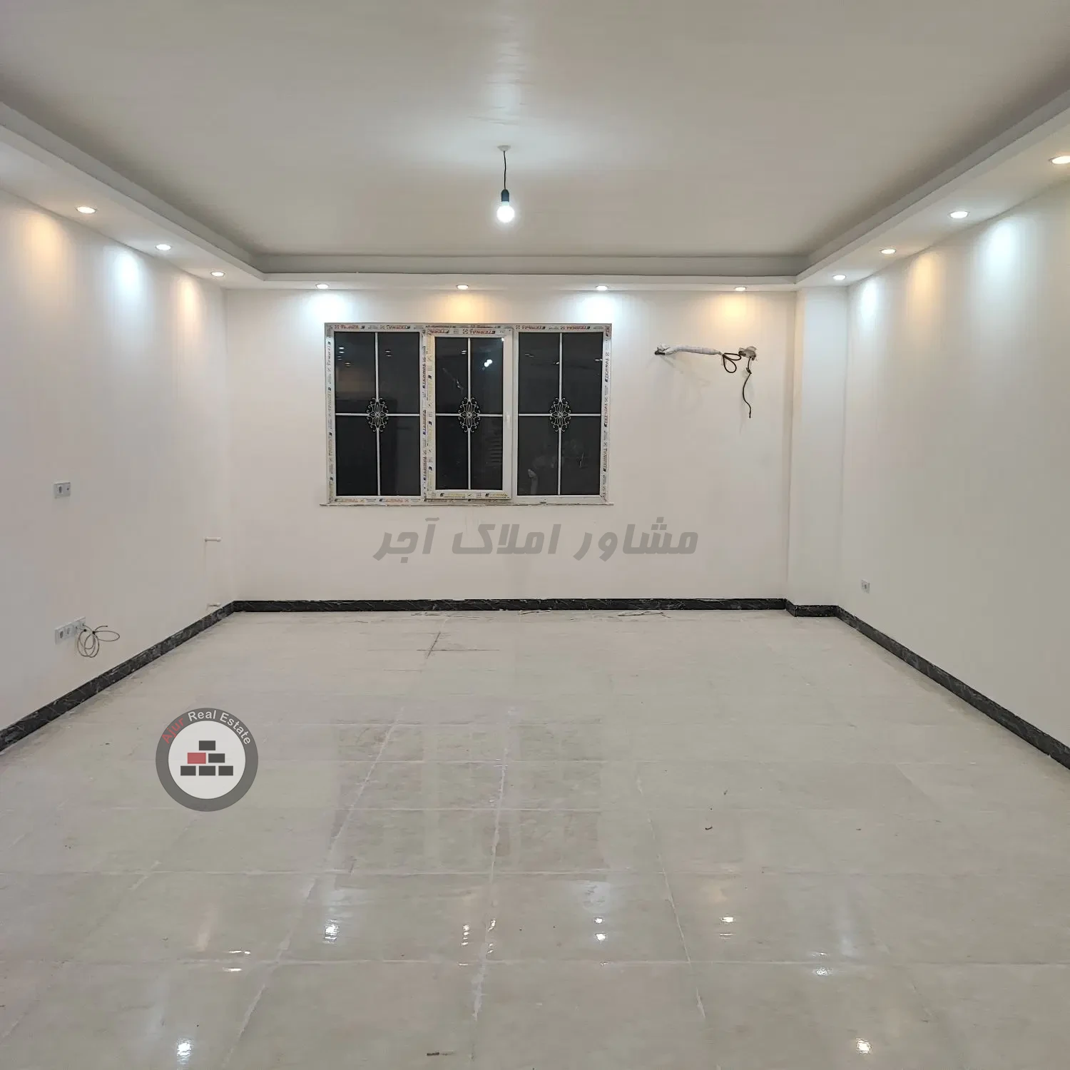 فروش واحد نوساز ۱۰۸ متری در خیابان سبحان لاهیجان در خرید آپارتمان خ سبحان لاهیجان عکس شماره 1