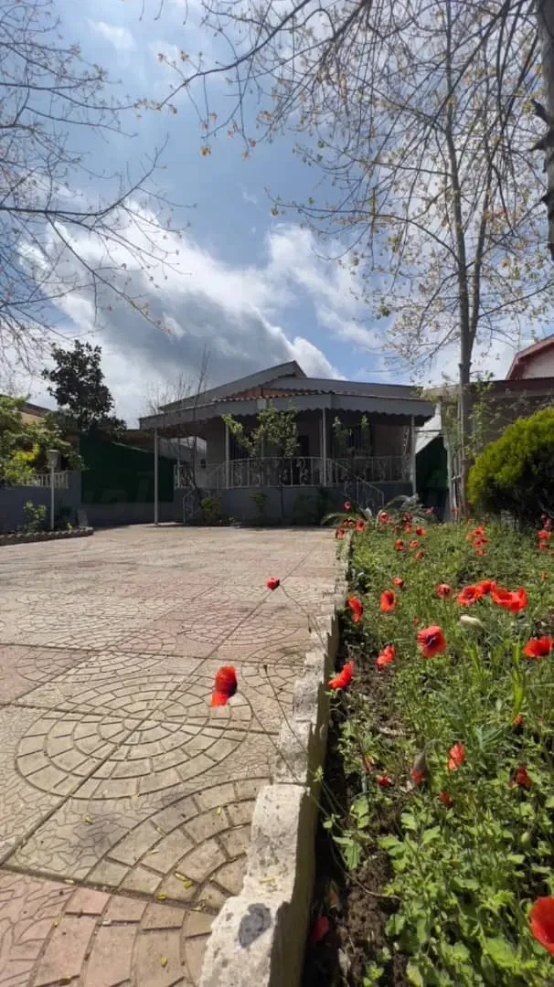ویلا ۱۱۰متری شهرکی نوساز باسند تک برگ ومحوطه دلباز در خرید آپارتمان خ 222 چاف و چمخاله عکس شماره 1