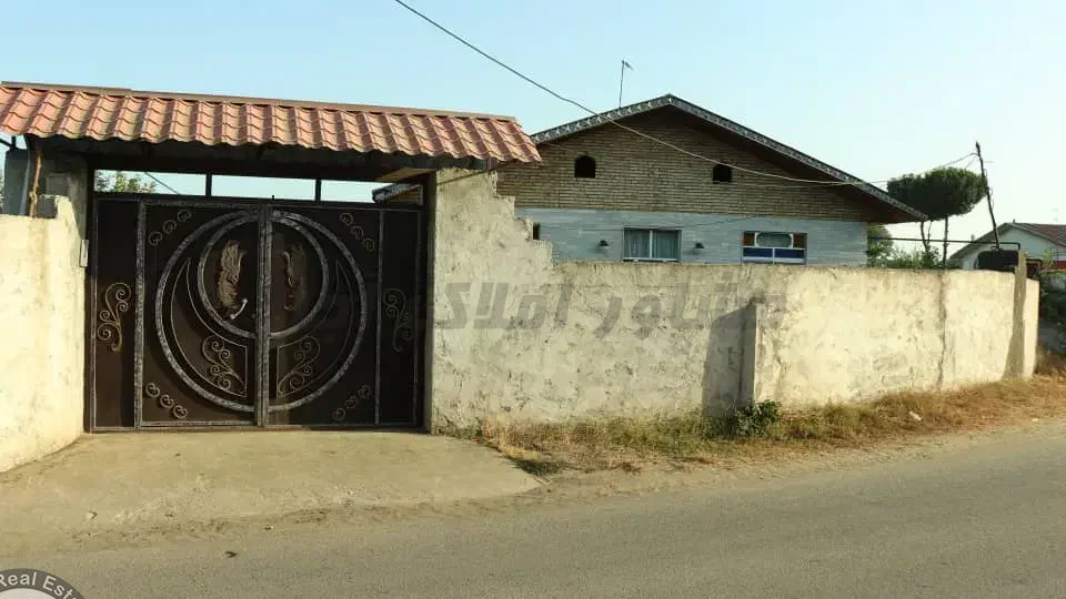 ویلای قدیمی سند دار در مرکز شهر چاف ۵۳۰ متر زمین در خرید خانه ویلایی مرکز شهر چمخاله چاف و چمخاله عکس شماره 1