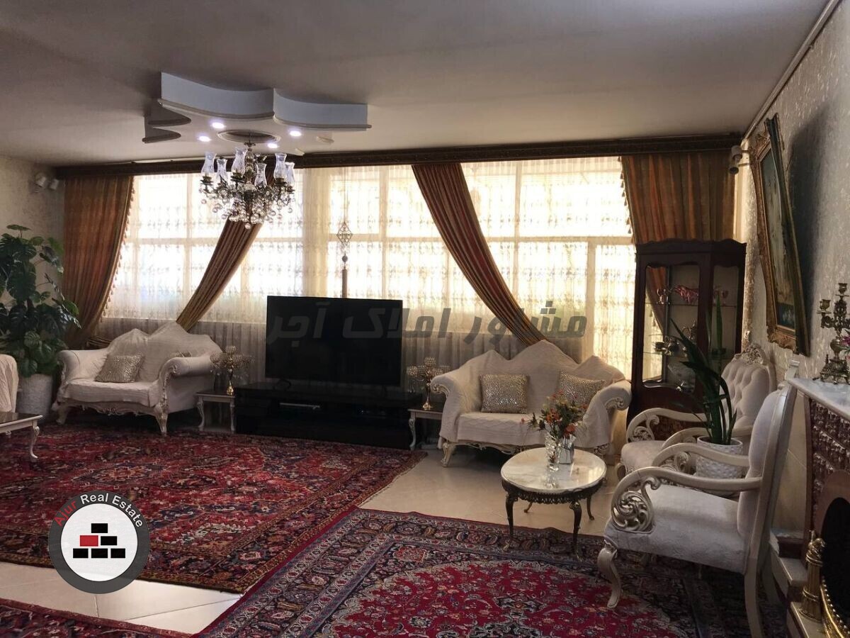ویلایی ۲۰۰متری مرکز شهر در خرید خانه ویلایی عکس شماره 2