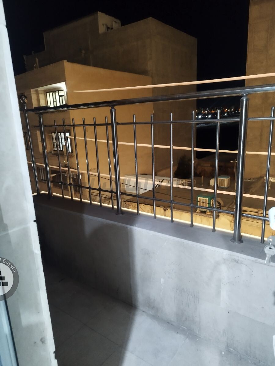 Image 12