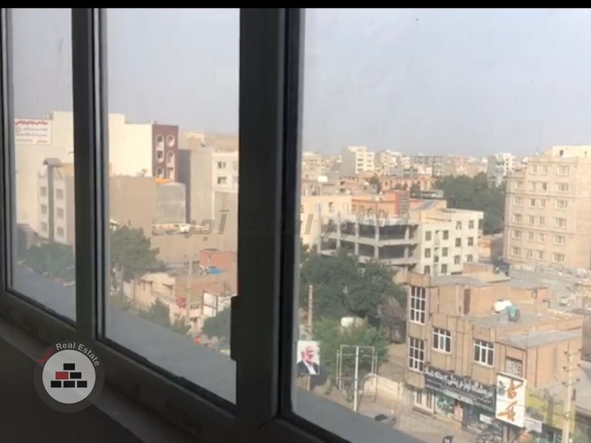 ۱۴۲متری بربلوار به قیمت در خرید آپارتمان انقلاب ۱ تا ۱۳ رباط کریم عکس شماره 1