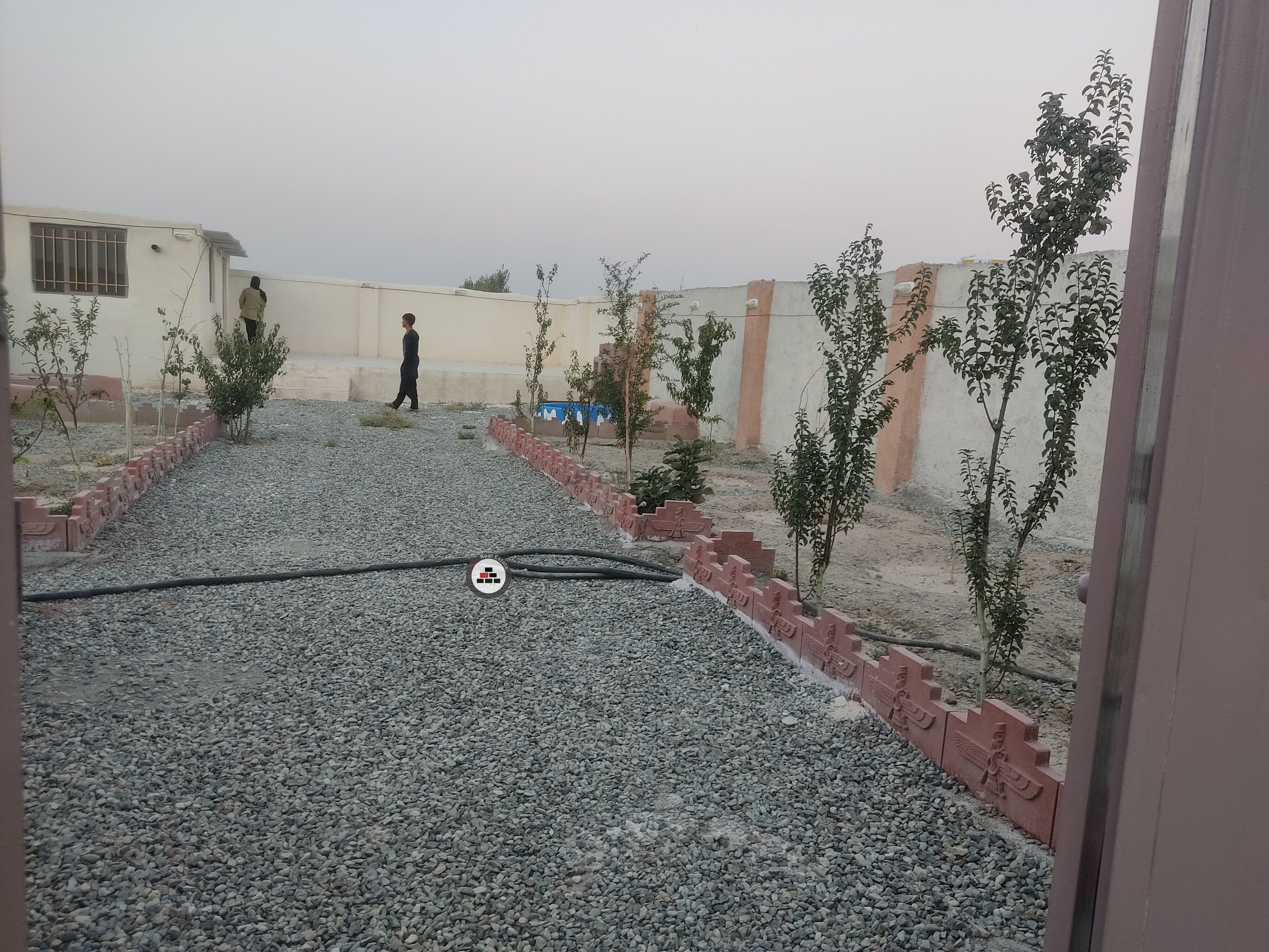 ۳۰۰ متر در خرید باغ و باغچه حصار مهتر رباط کریم