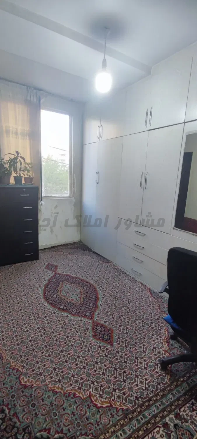 ۵۰متری خیابان گلها ( پارکینگ ، آسانسور و انباری ) در خرید آپارتمان بلوار گلها رباط کریم عکس شماره 1