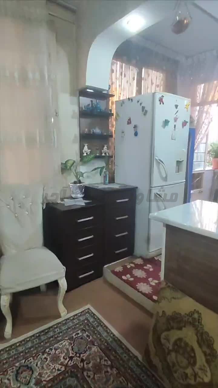 ۵۰متری خیابان گلها ( پارکینگ ، آسانسور و انباری ) در خرید آپارتمان بلوار گلها رباط کریم عکس شماره 3