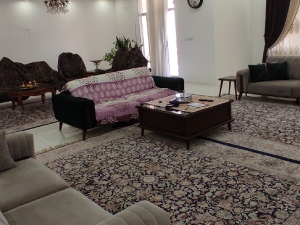 202 متر سه خواب انتهای مصلی