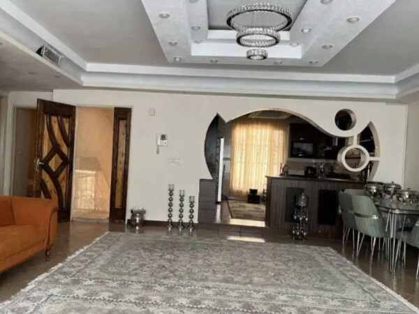 240متر ویلایی بر بعثت 2طبقه،فاز3