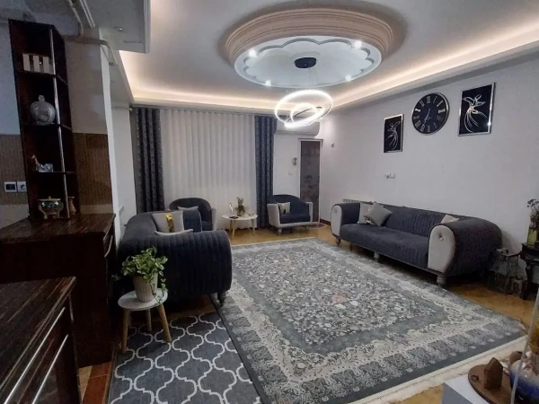 آپارتمان۱۰۰متری شهیدیعقوبی بانورگیرشمالی وجنوبی
