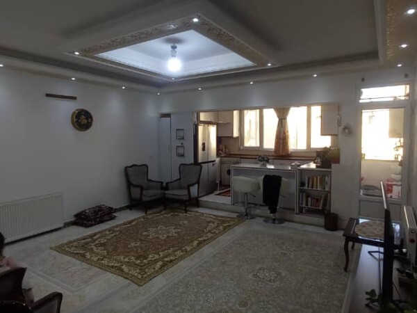 اپارتمان 75 متری 2 خواب شهرک امین