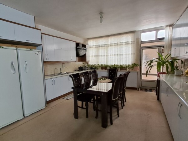 خانه ویلایی ماشین رو