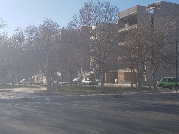 زمین جنوبی بر ۹