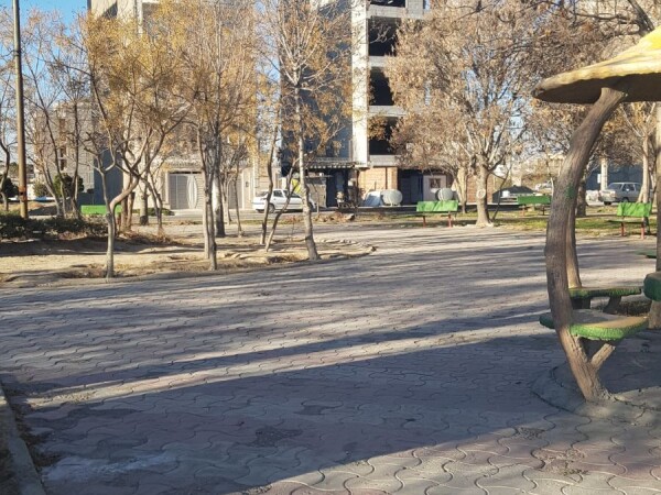 زمین دوکله بر پارک بانوان
