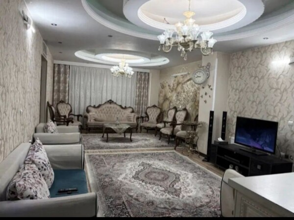 فروش آپارتمان ۱۱۴ متری تمیز و شیک