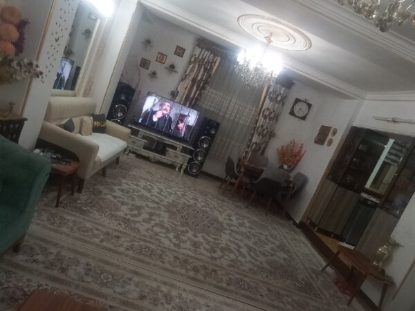 فروش آپارتمان۹۰متری،تک واحدی،رجایی