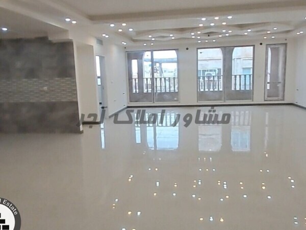 واحد نوساز ۲۰۰متری مرکزشهر