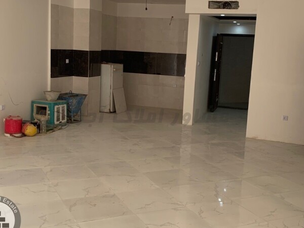 ۱۱۰متر دو خواب پارکینگ نوساز کمیل