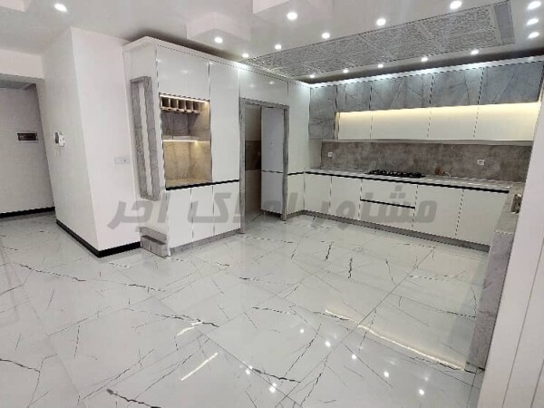 ۱۶۵ متر نوساز، فول، بخشداری