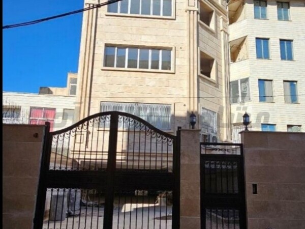 ۲۰۰متر در گلها هفدهم