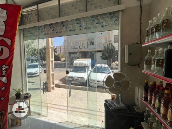 ۳۰ متر مغازه همه چیز دار رجایی