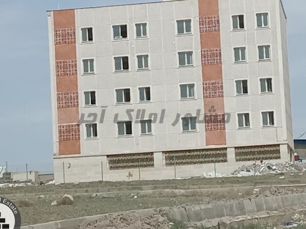 ۹۵متر دو خواب پارکینگ نوساز پیش فروش