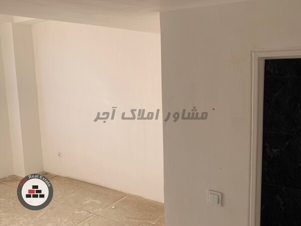 ۹۸ متری دو خواب مرکز شهر نوساز پارکینگ دار
